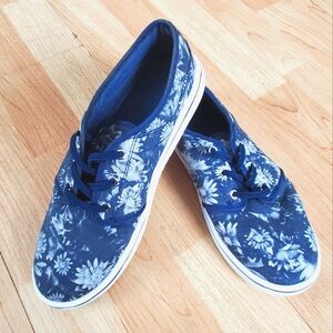 Under Armour Sneaker Women’s Sz 7 Blue Street Encounter Casual Flat Canvas Shoes